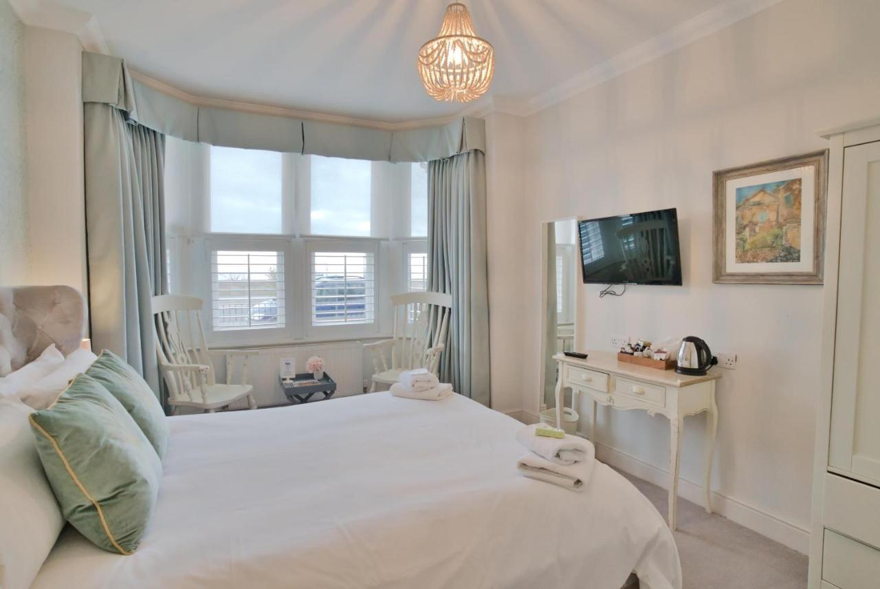 סאות'אנד און סי Beaches Guest House מראה חיצוני תמונה